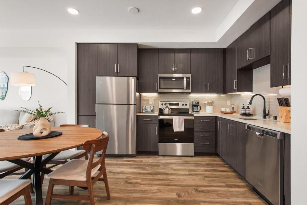 Luxury 1BDR centrally located in Hollywood